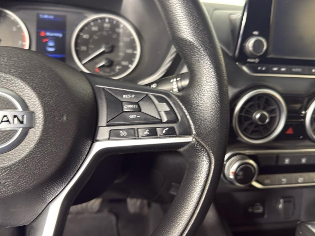 Vehicle image 22 of 30
