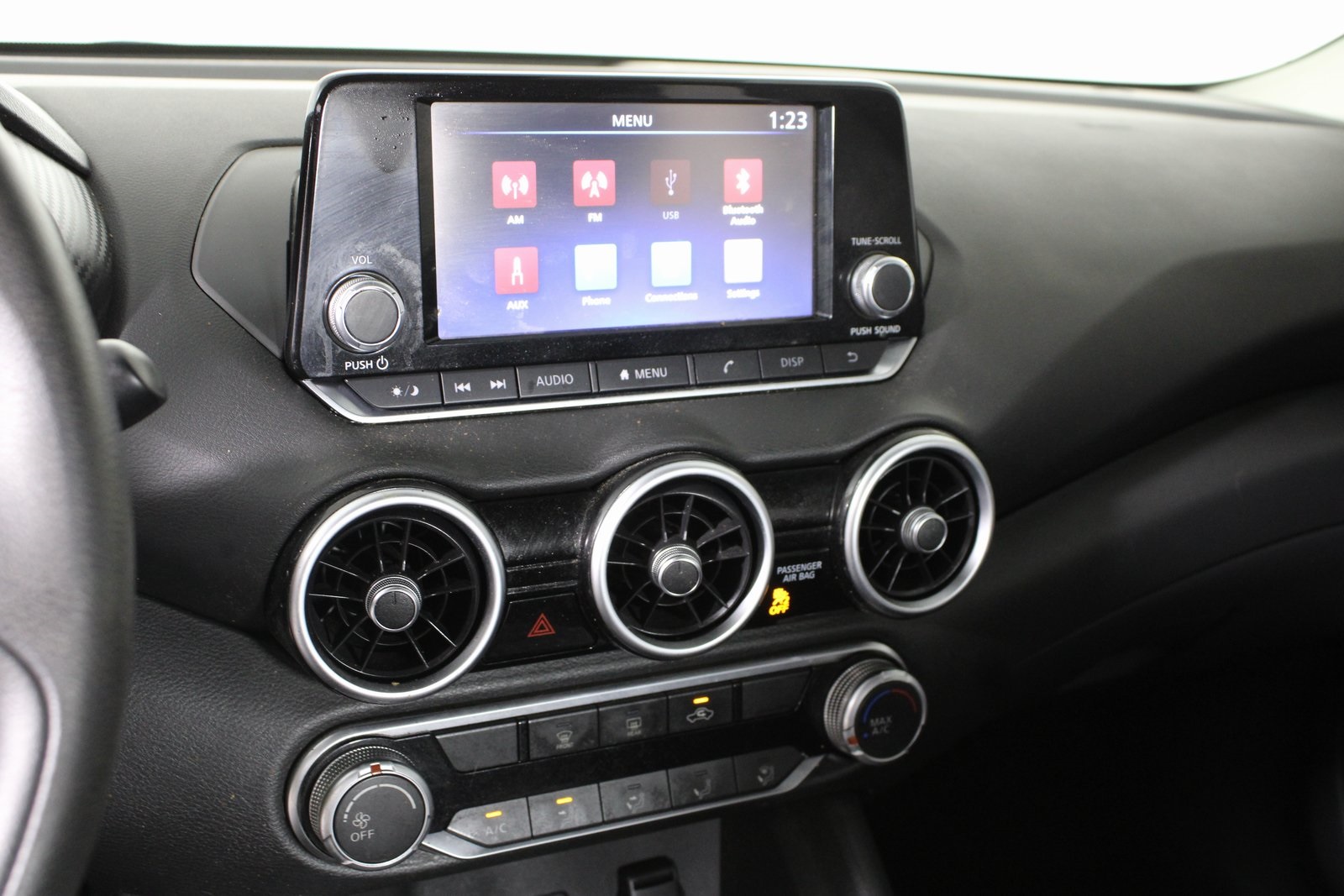 Vehicle image 12 of 13