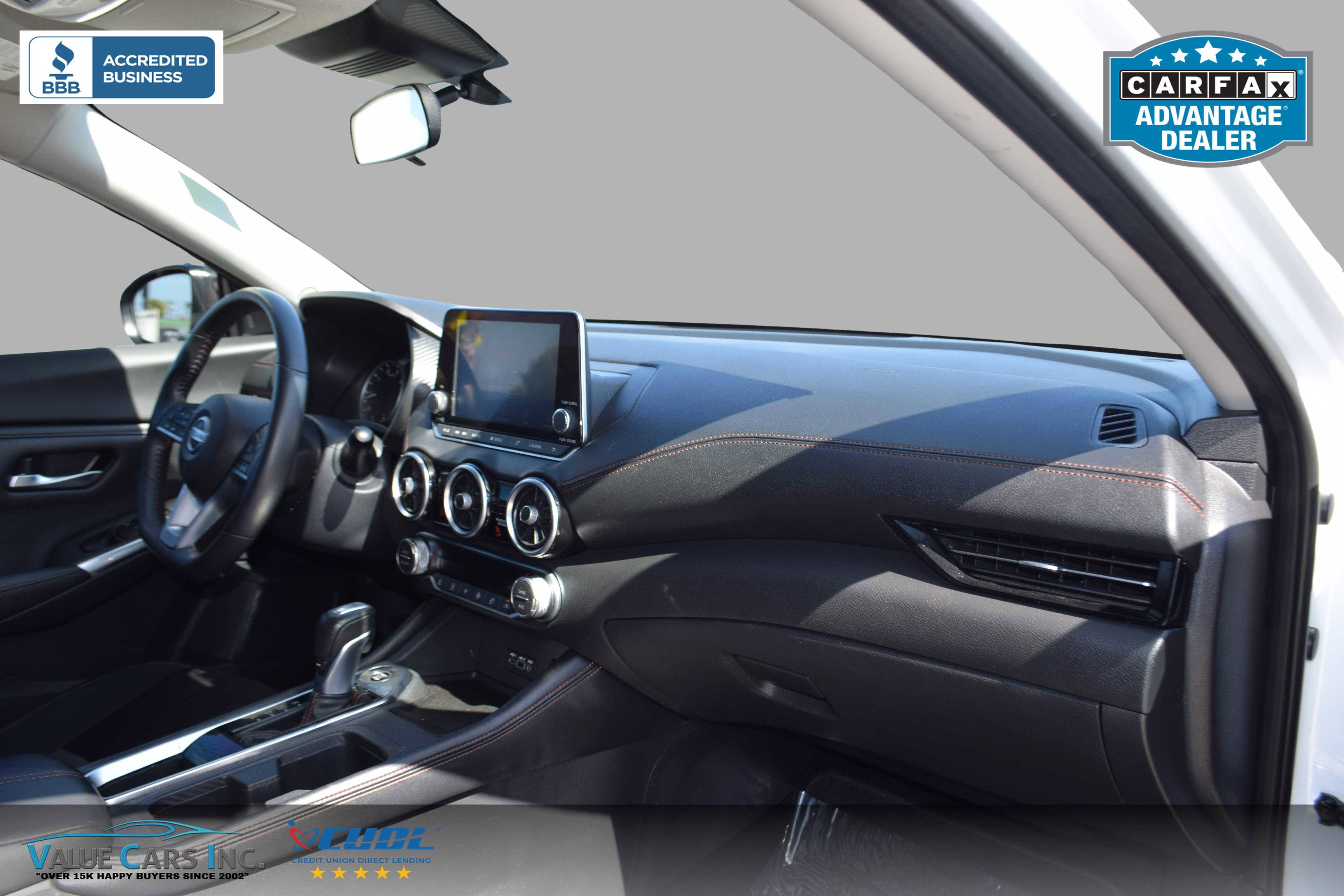 Vehicle image 16 of 25