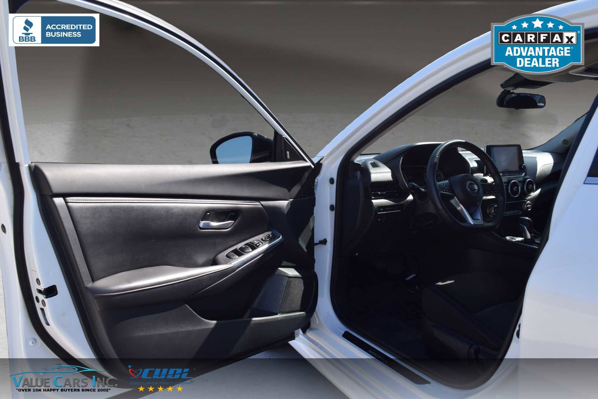 Vehicle image 13 of 25