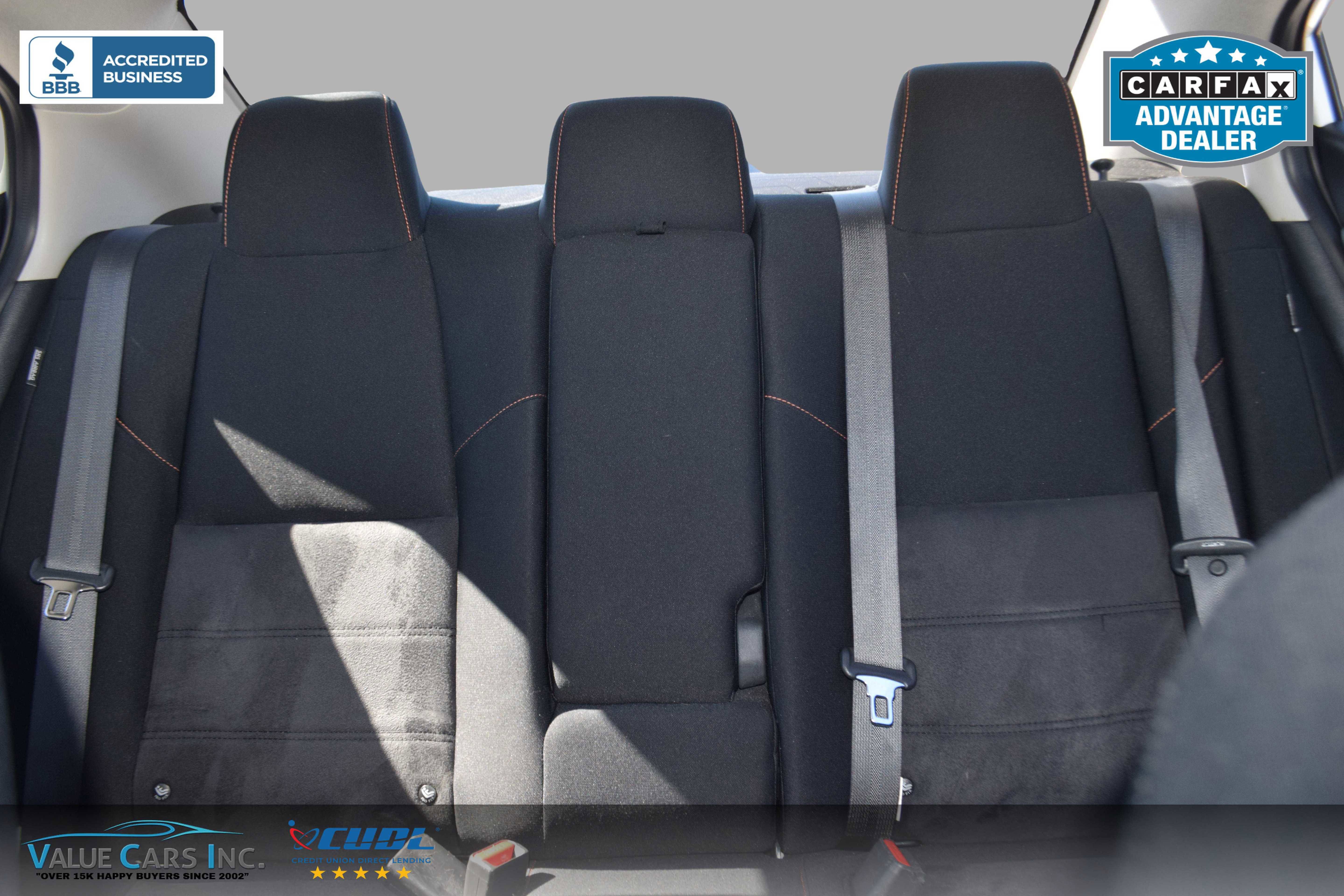 Vehicle image 19 of 25