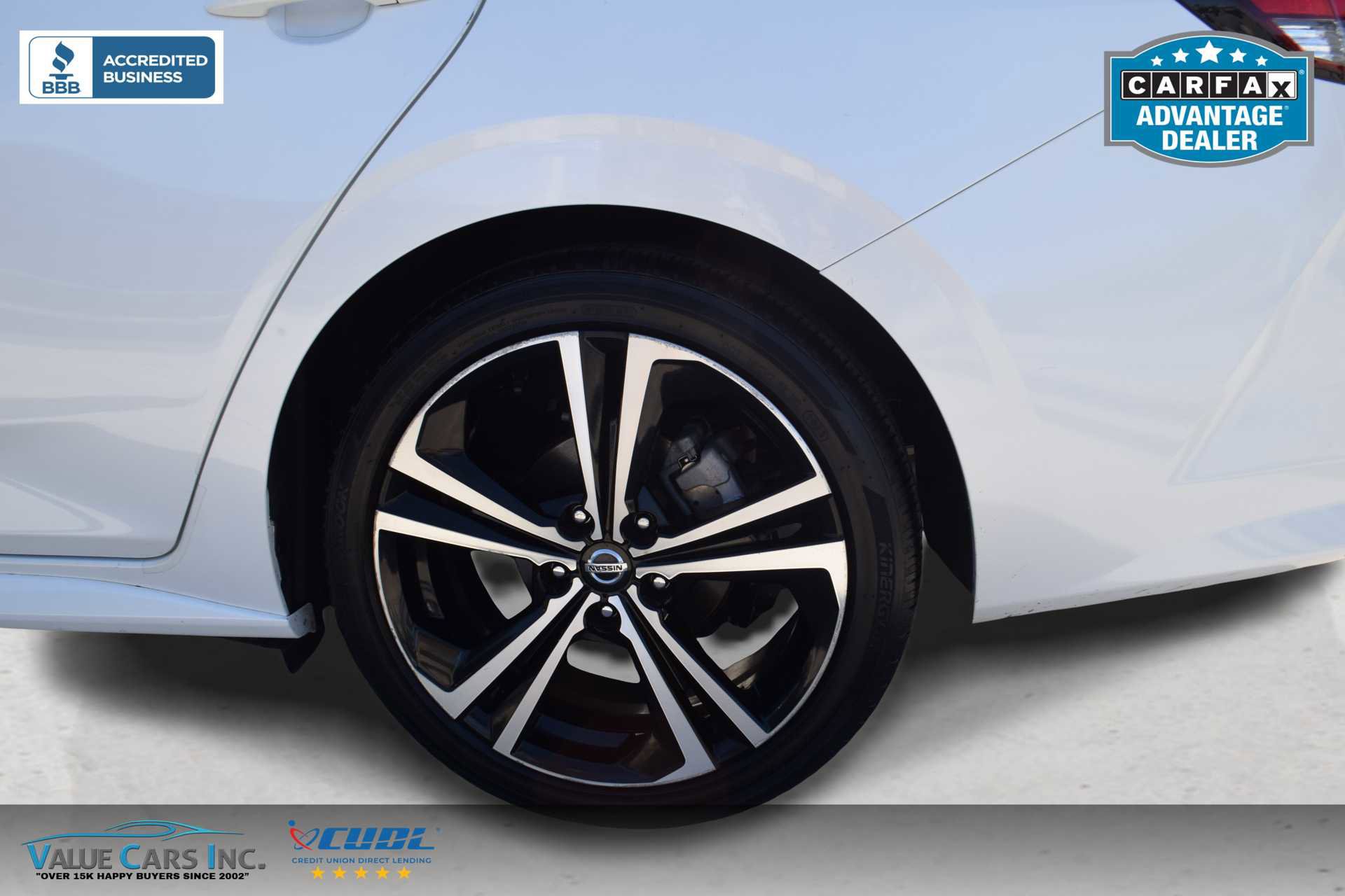 Vehicle image 12 of 25
