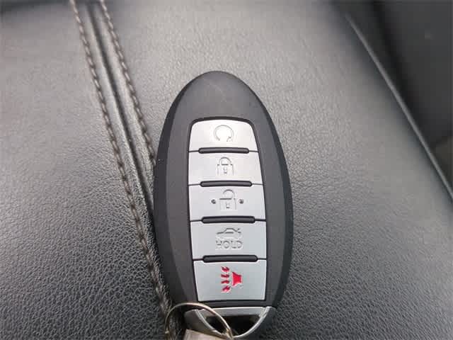 Vehicle image 35 of 36