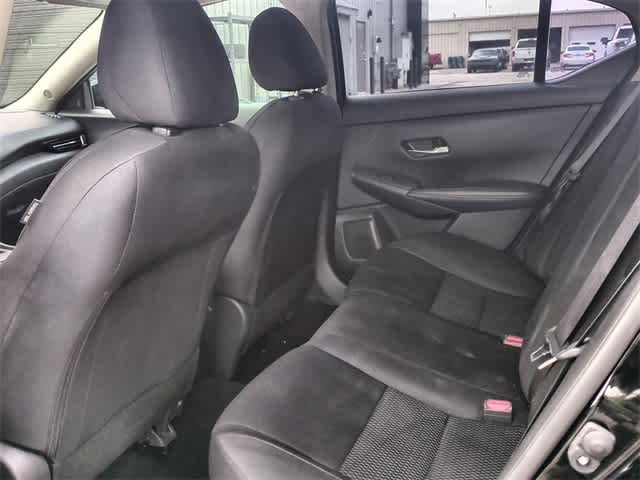 Vehicle image 19 of 36