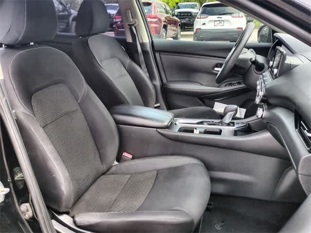 Vehicle image 22 of 36