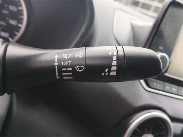 Vehicle image 26 of 36