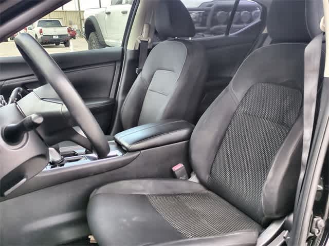 Vehicle image 17 of 36