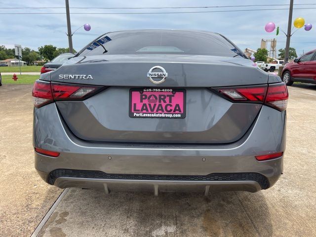 Vehicle image 6 of 22