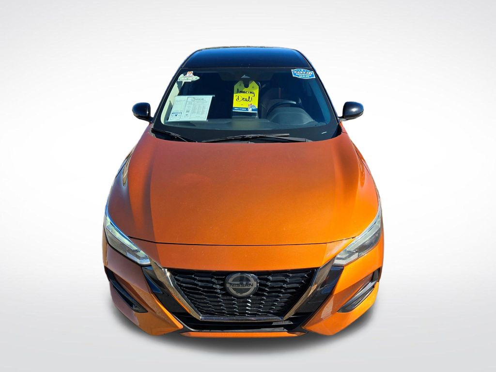 2020 Nissan Sentra SR Image 2 of 47
