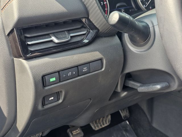 Vehicle image 20 of 38