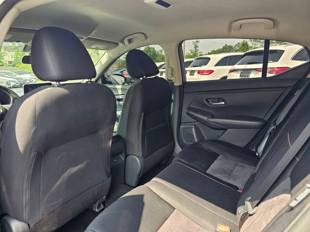 Vehicle image 24 of 38