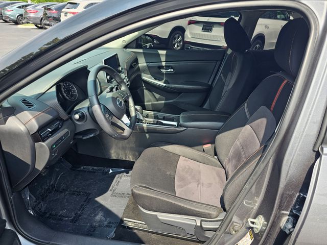 Vehicle image 16 of 38