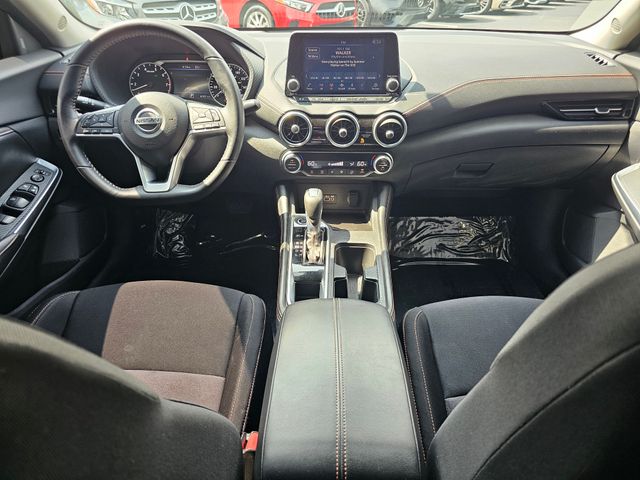 Vehicle image 27 of 38
