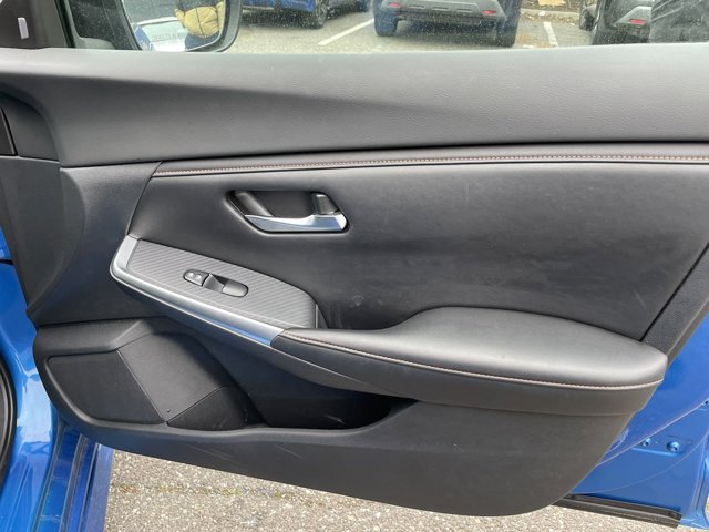Vehicle image 26 of 31