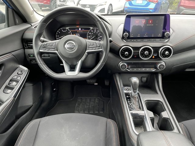 Vehicle image 12 of 31