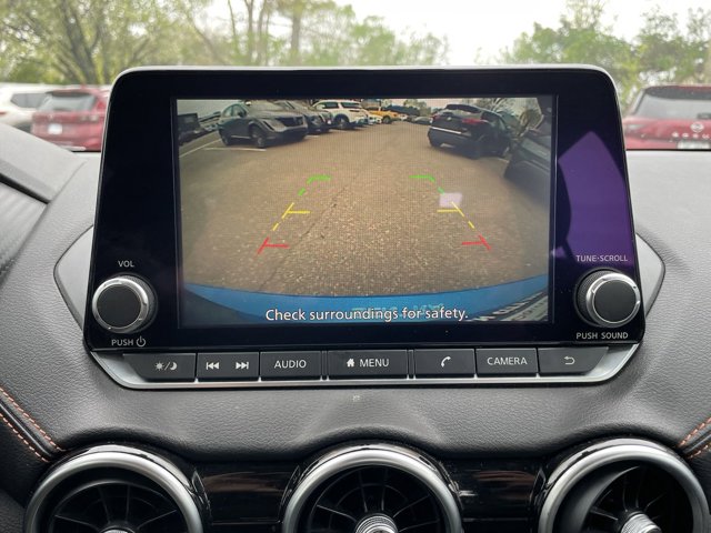 Vehicle image 19 of 31