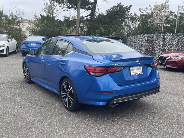 Vehicle image 8 of 31