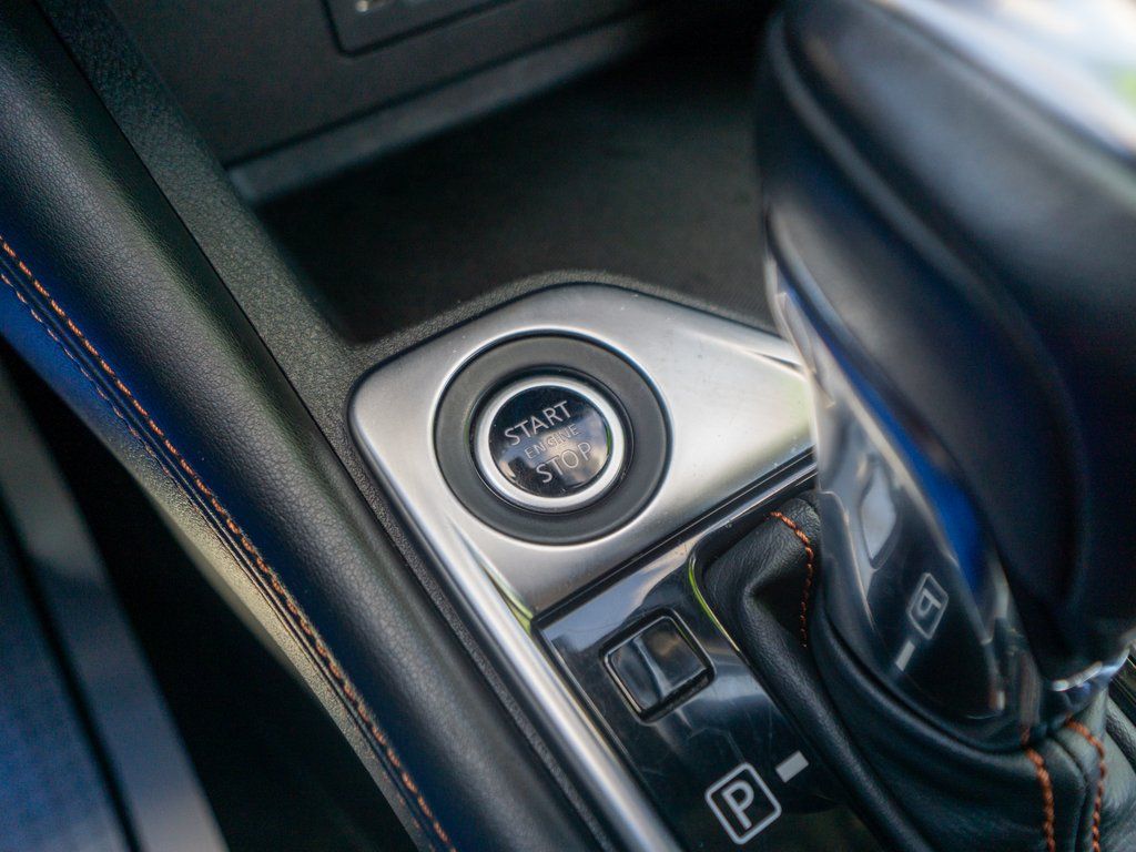 Vehicle image 24 of 30