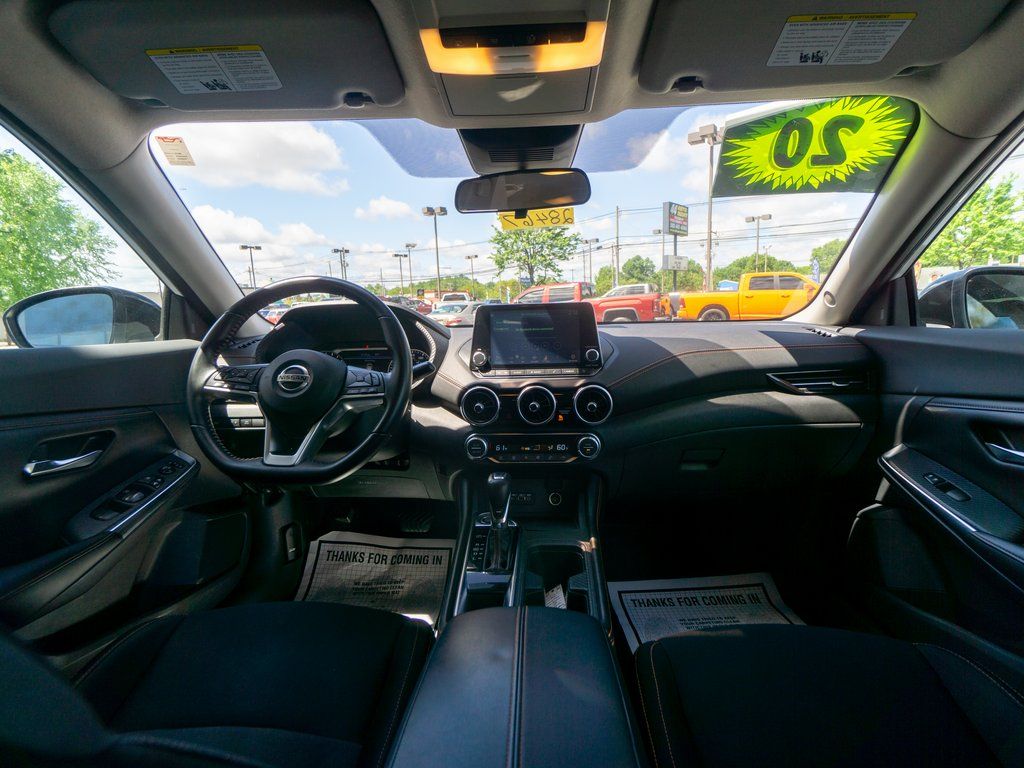 Vehicle image 9 of 30
