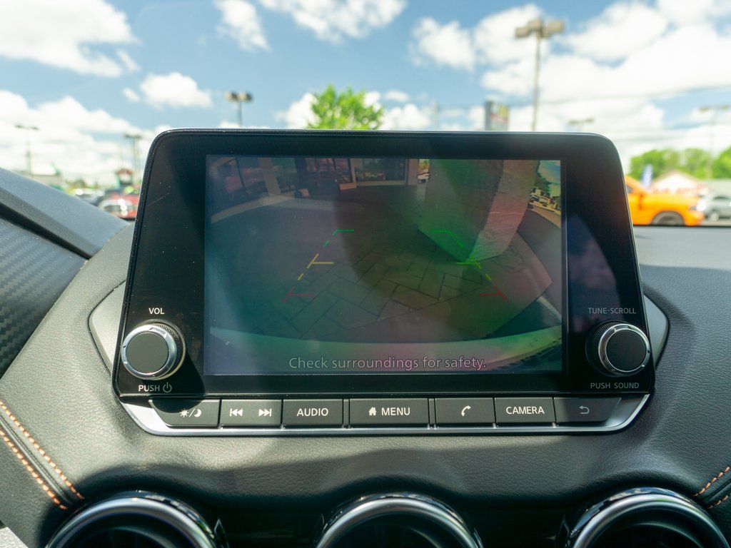 Vehicle image 22 of 30