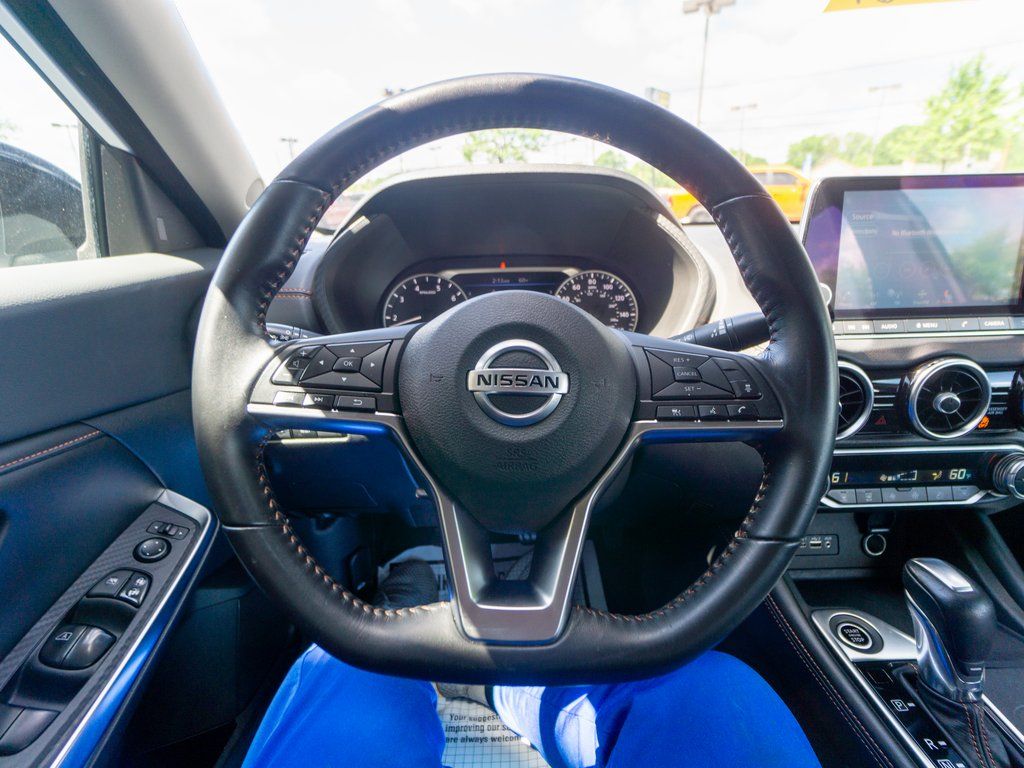 Vehicle image 19 of 30