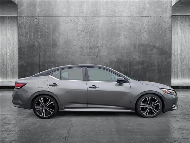 Vehicle image 4 of 24