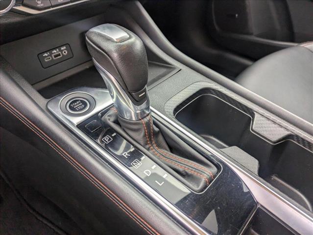 Vehicle image 13 of 24
