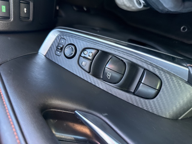 Vehicle image 15 of 20