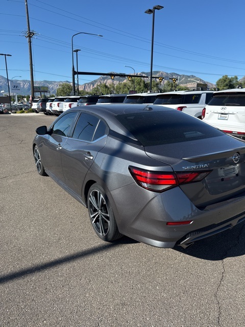 Vehicle image 7 of 20