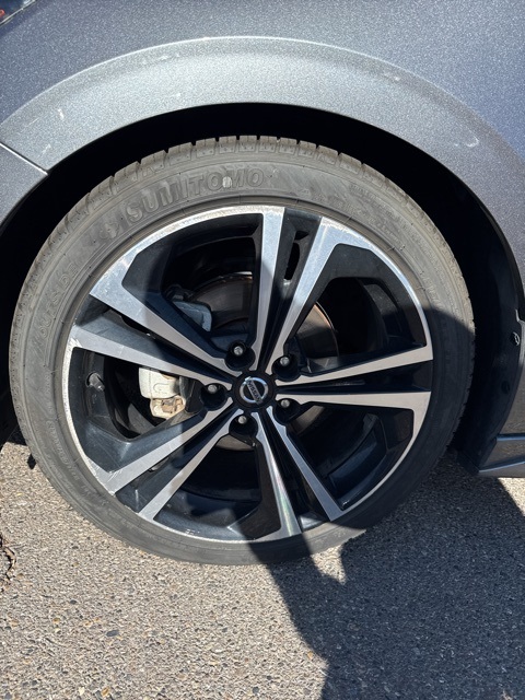 Vehicle image 9 of 20
