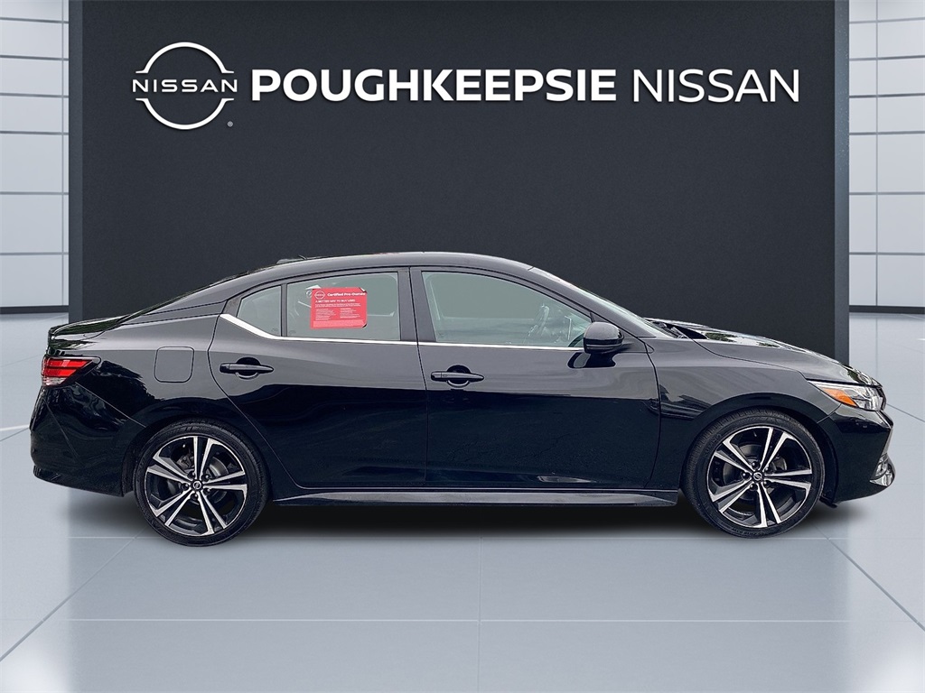 Vehicle image 4 of 24