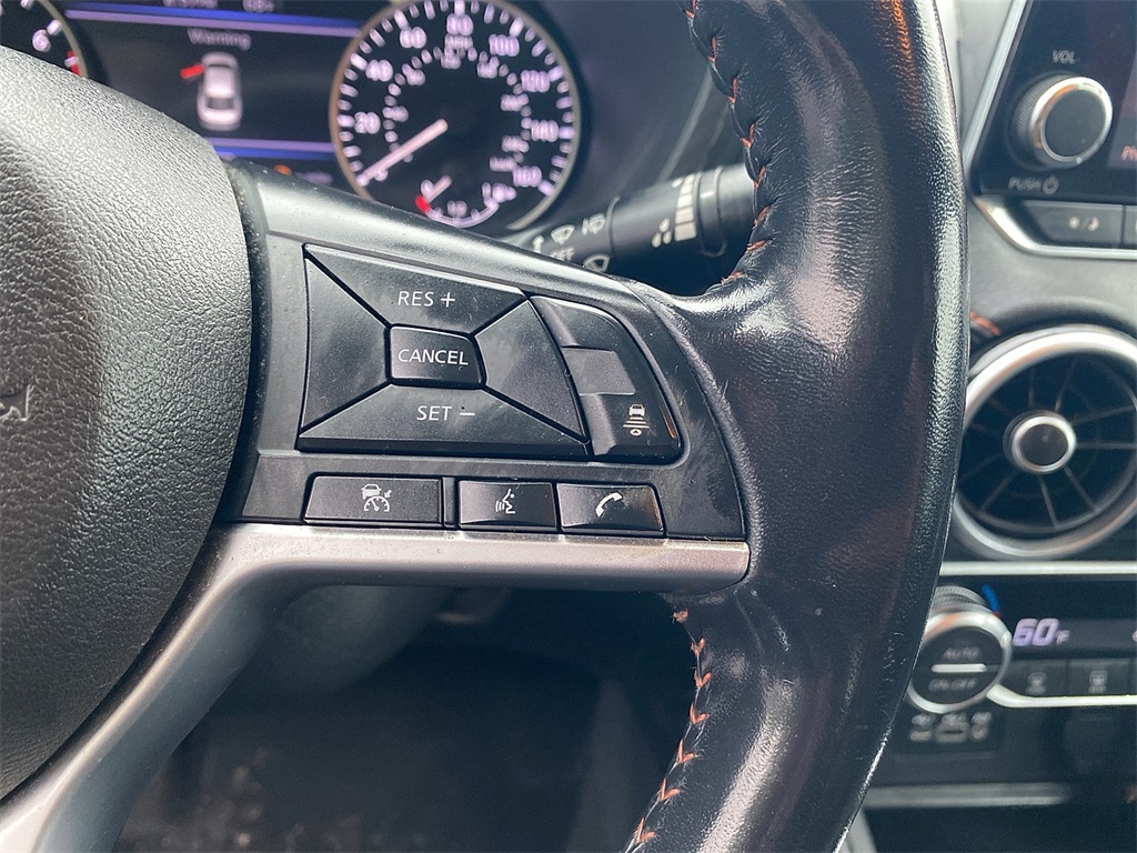 Vehicle image 22 of 24