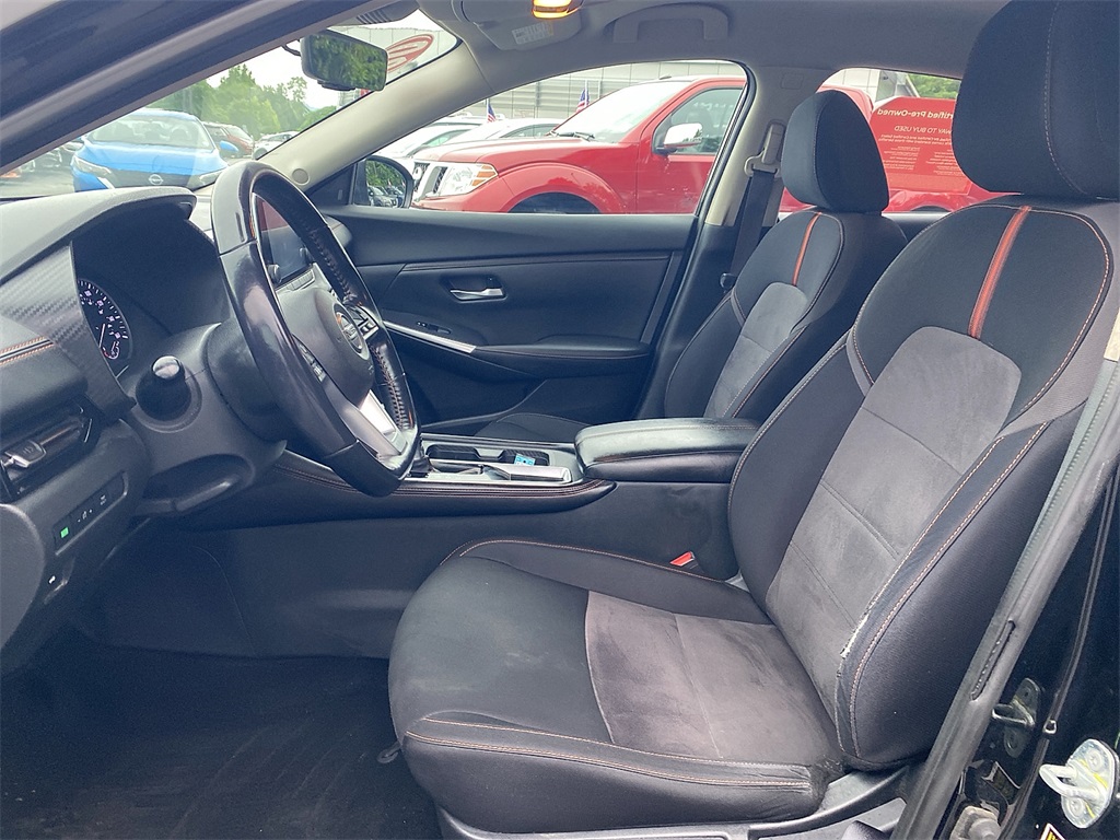 Vehicle image 12 of 24