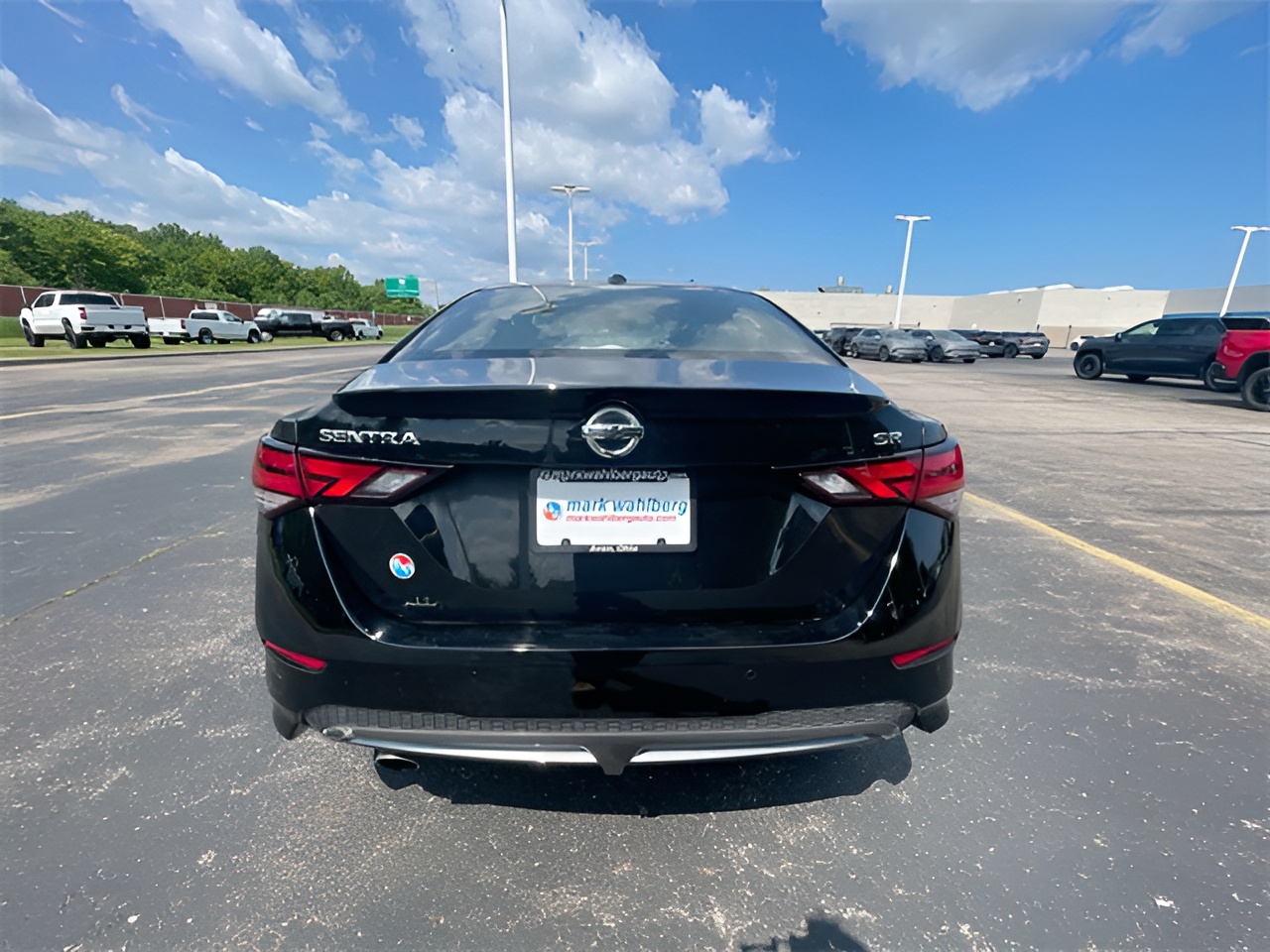 Vehicle image 40 of 42