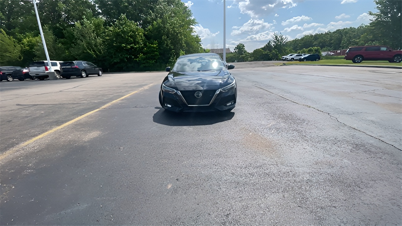 Vehicle image 36 of 42