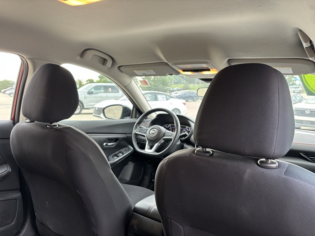 Vehicle image 13 of 27