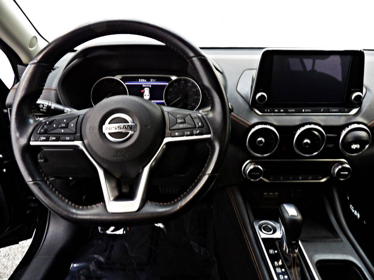 Vehicle image 10 of 22