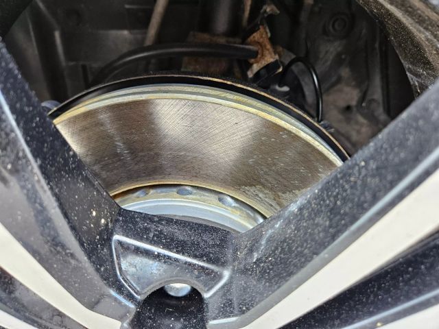 Vehicle image 21 of 62