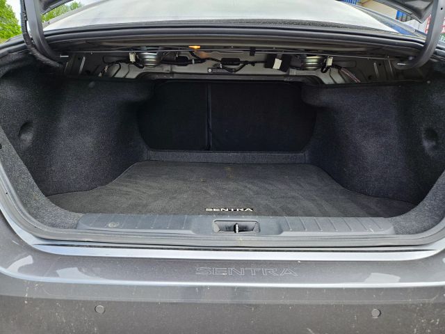 Vehicle image 24 of 62