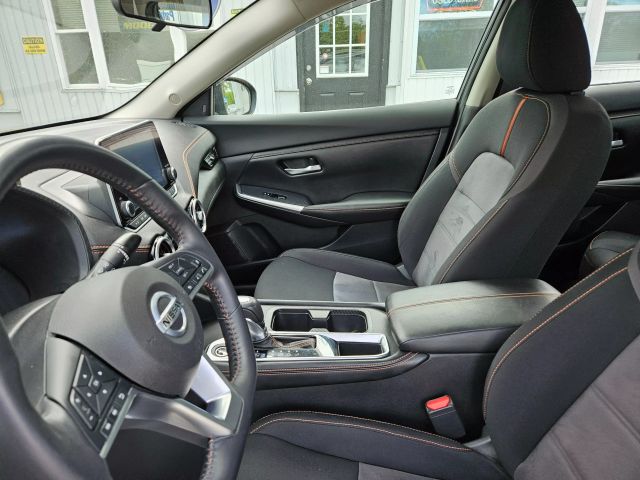Vehicle image 40 of 62