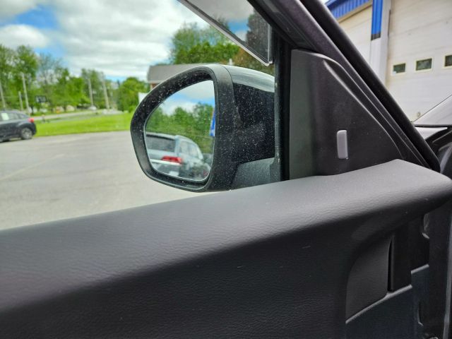Vehicle image 38 of 62