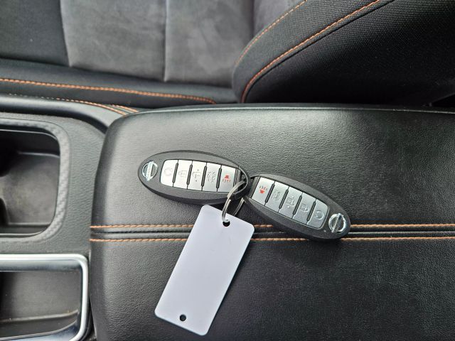 Vehicle image 46 of 62