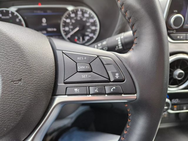 Vehicle image 52 of 62