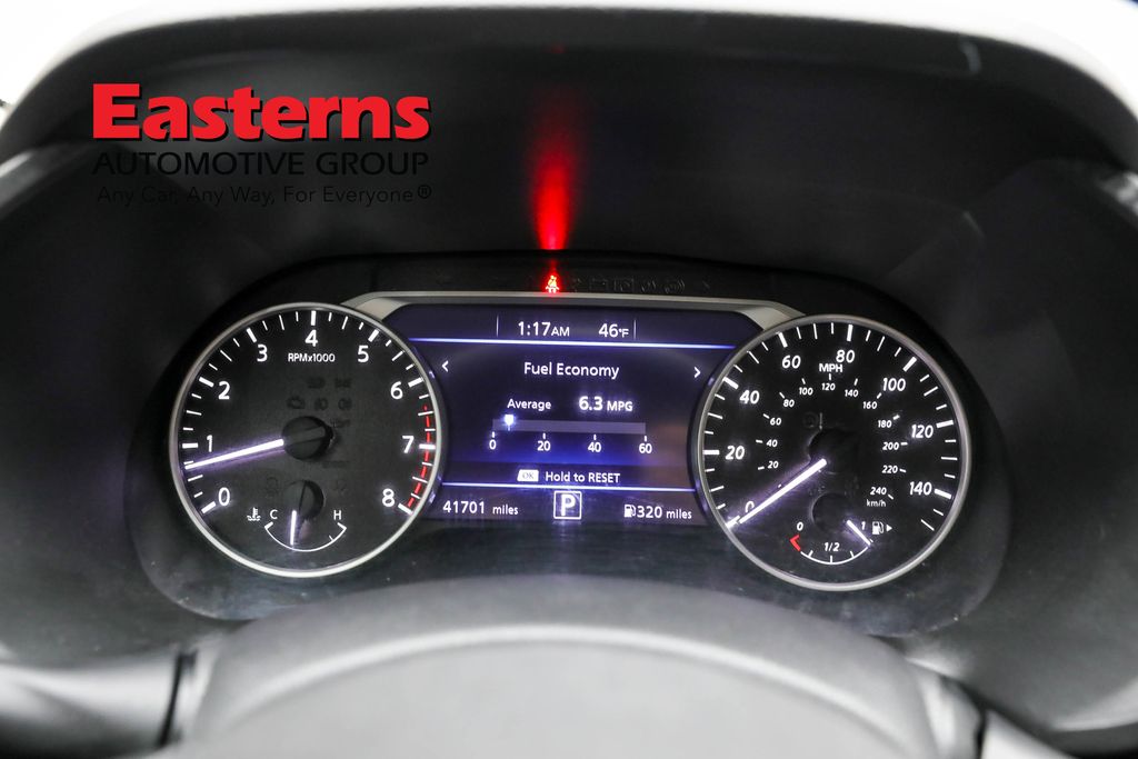 Vehicle image 47 of 62