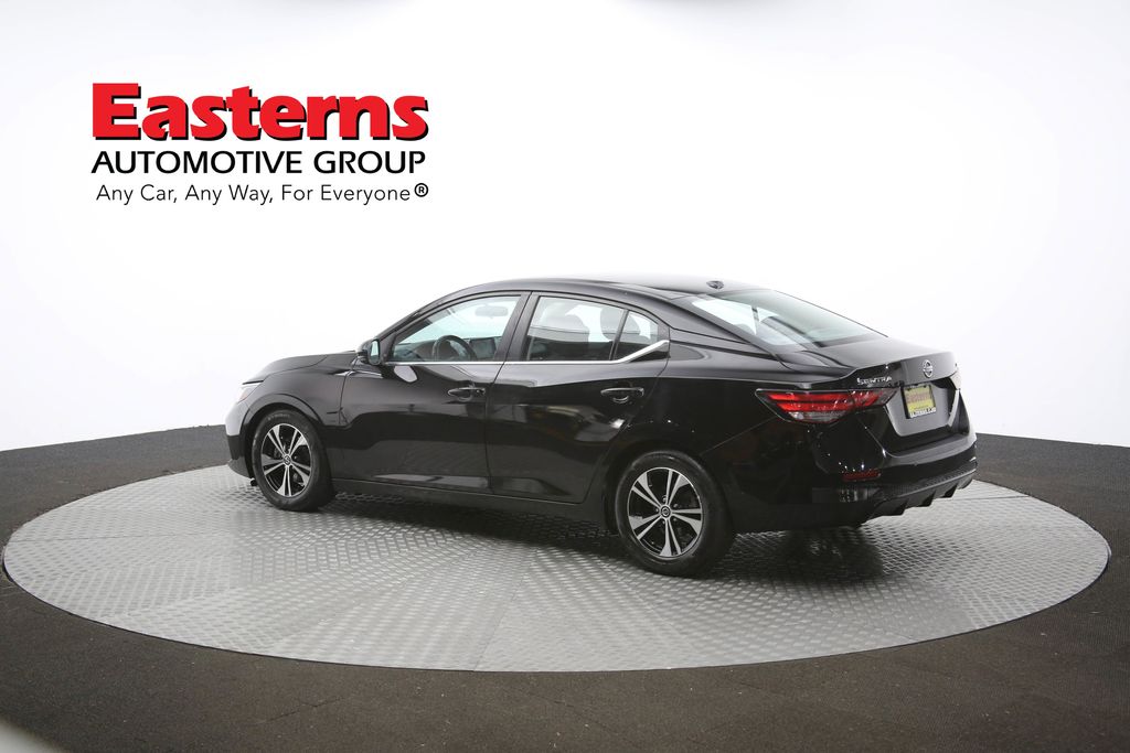 Vehicle image 33 of 62