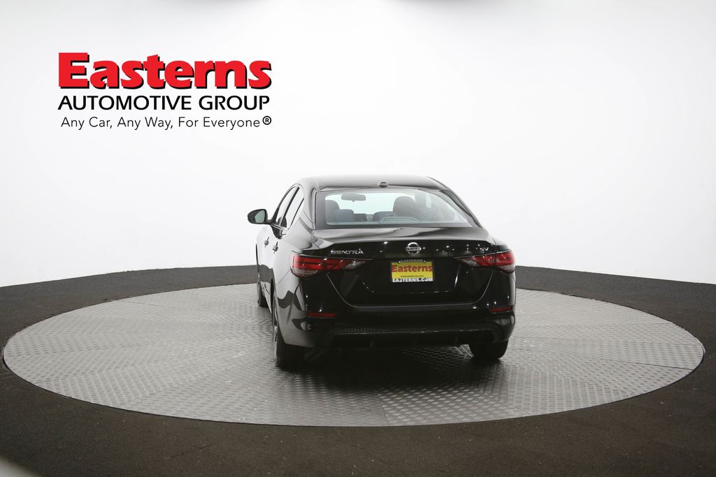 Vehicle image 32 of 62