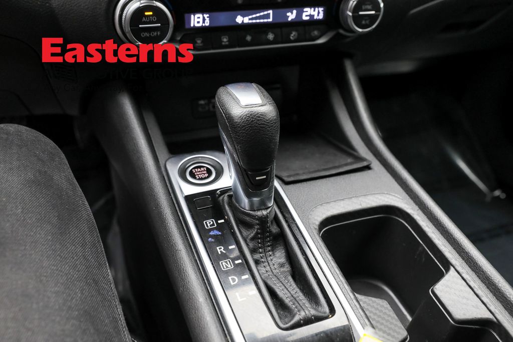 Vehicle image 43 of 62