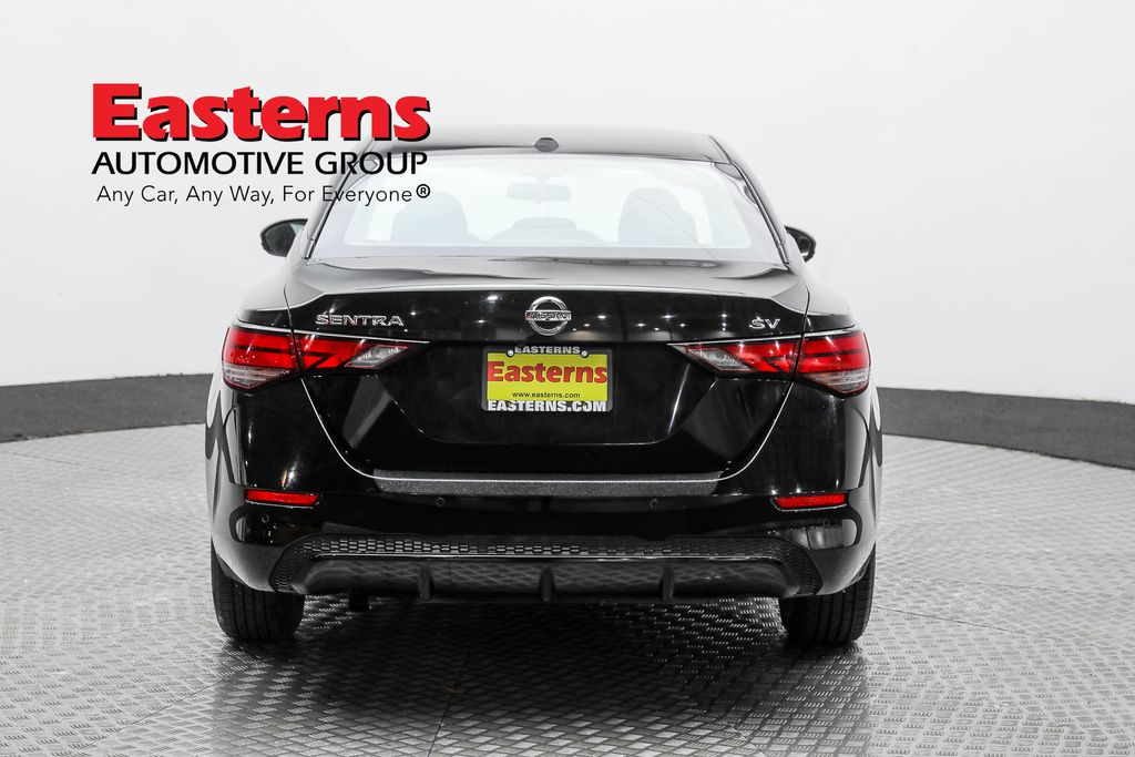 Vehicle image 27 of 62