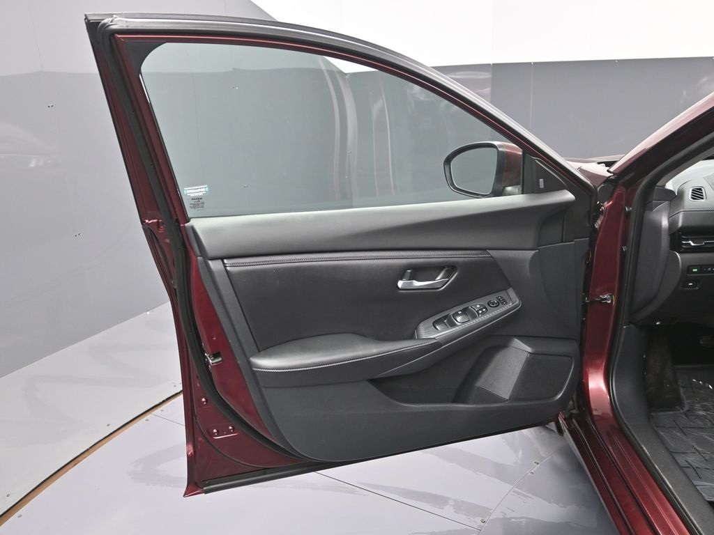 Vehicle image 34 of 57