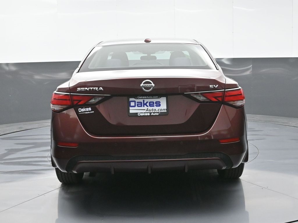 Vehicle image 21 of 57